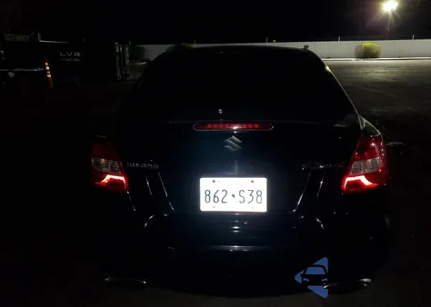 2010 Suzuki Kizashi Se z USA, uszkodzony, nr VIN 100732